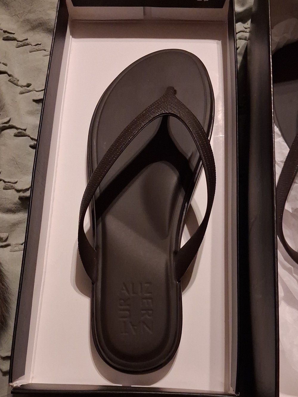 Neutral Black Flip Flop Sandal - Textured Strap